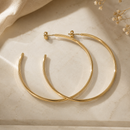 Argola Lumière — Elegância em Movimento